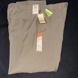 Haggar Repreve Dress Pant Khaki Adult Classic Fit No Iron Mens Size 36x30 NW